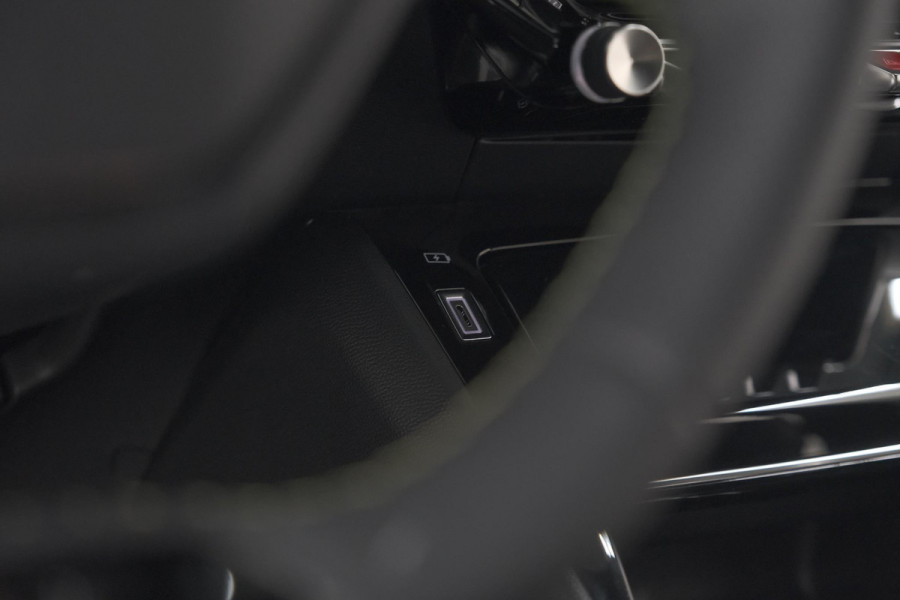 Peugeot 2008 PureTech 130 EAT8 GT | 360 Camera | Adaptieve Cruise Control | Stoelmassage | Apple Carplay
