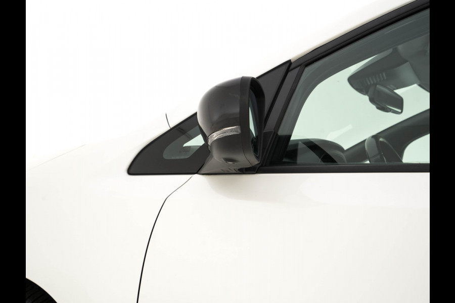 Nissan Leaf Tekna 40 kWh (INCL-BTW) Aut. *LUXURY-LEATHER | FULL-LED | BOSE-SURROUND | DIGI-COCKPIT | ADAPTIVE-CRUISE | TOPVIEW | KEYLESS | NAVI-FULLMAP | BLINDSPOT | DAB+ | PDC | HEATED-COMFORTSEATS | PRIVACY-GLASS |