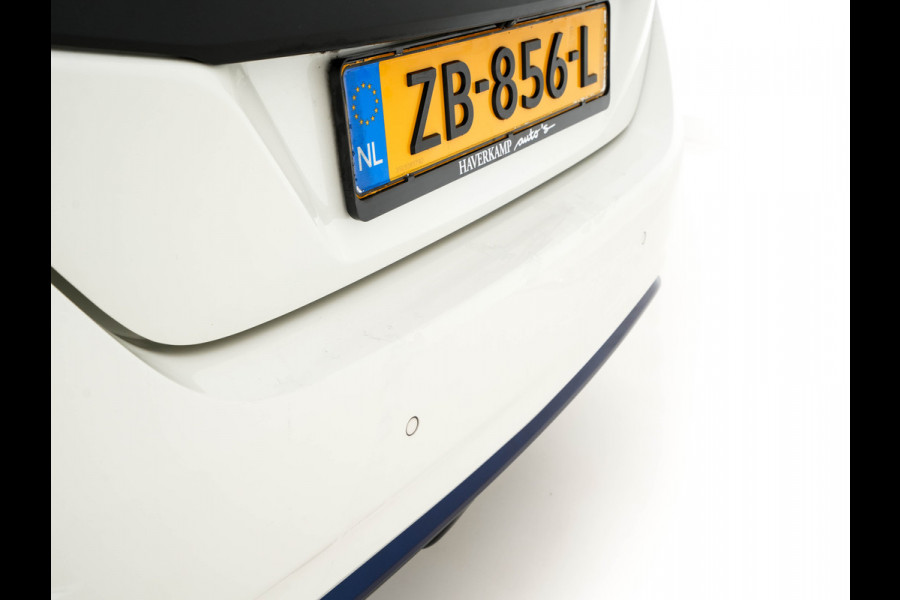 Nissan Leaf Tekna 40 kWh (INCL-BTW) Aut. *LUXURY-LEATHER | FULL-LED | BOSE-SURROUND | DIGI-COCKPIT | ADAPTIVE-CRUISE | TOPVIEW | KEYLESS | NAVI-FULLMAP | BLINDSPOT | DAB+ | PDC | HEATED-COMFORTSEATS | PRIVACY-GLASS |
