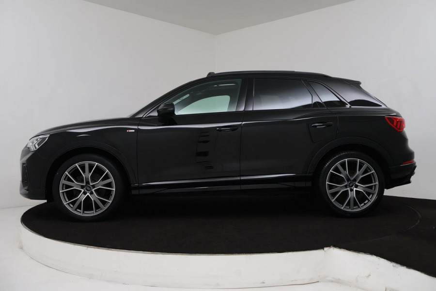 Audi Q3 35 TFSI S Line Pro (PANORAMADAK, VIRTUAL, 360 CAMERA, ADAPTIVE CRUISE, PDC, NAVI, STOELV, B&O GELUID, SFEERVERLICHTING)