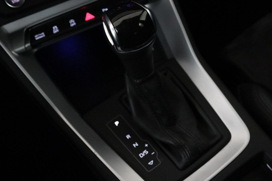 Audi Q3 35 TFSI S Line Pro (PANORAMADAK, VIRTUAL, 360 CAMERA, ADAPTIVE CRUISE, PDC, NAVI, STOELV, B&O GELUID, SFEERVERLICHTING)