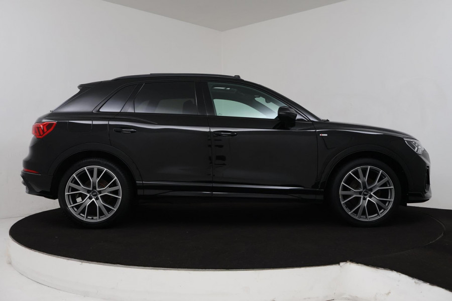 Audi Q3 35 TFSI S Line Pro (PANORAMADAK, VIRTUAL, 360 CAMERA, ADAPTIVE CRUISE, PDC, NAVI, STOELV, B&O GELUID, SFEERVERLICHTING)