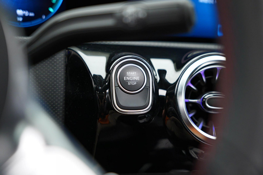 Mercedes-Benz CLA-Klasse Shooting Brake 250 e AMG Line |Pano|AMG|Ambient|Camera|