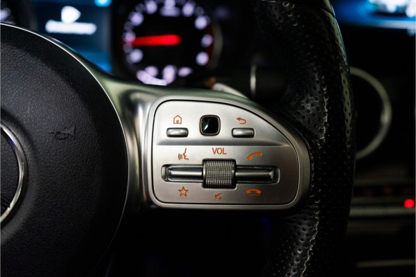 Mercedes-Benz C-Klasse 300 Premium Plus AMG 259PK | Pano | Burmester | Sfeer | Dodehoek | Carplay
