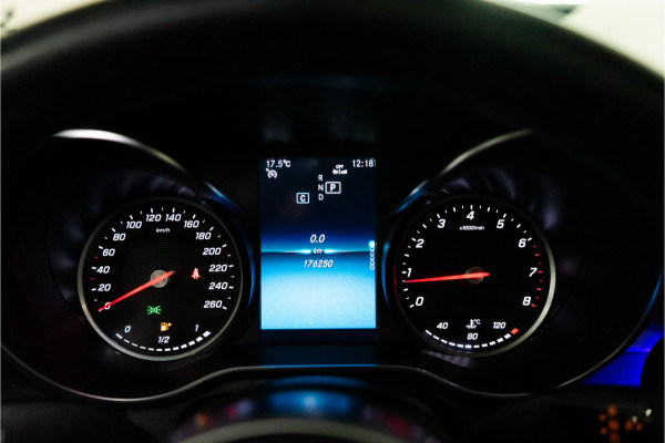 Mercedes-Benz C-Klasse 300 Premium Plus AMG 259PK | Pano | Burmester | Sfeer | Dodehoek | Carplay