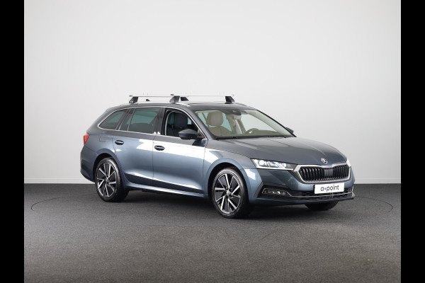 Škoda Octavia Combi 1.4 TSI iV PHEV Style 204 pk Automaat (DSG) | Navigatie | Parkeersensoren (Park assist) | Achteruitrijcamera | Adaptieve cruise control | Autom. airco (3 zones) | Stoelverwarming v/a |