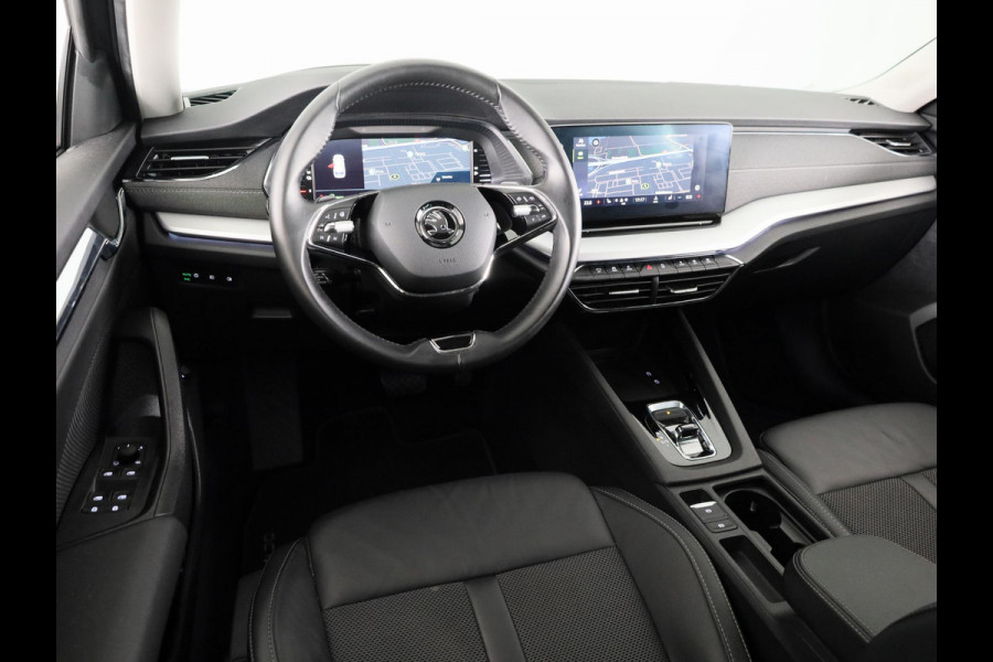Škoda Octavia Combi 1.4 TSI iV PHEV Style 204 pk Automaat (DSG) | Navigatie | Parkeersensoren (Park assist) | Achteruitrijcamera | Adaptieve cruise control | Autom. airco (3 zones) | Stoelverwarming v/a |