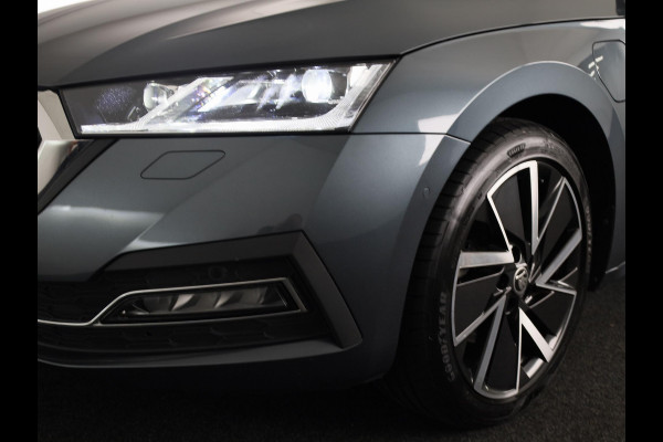 Škoda Octavia Combi 1.4 TSI iV PHEV Style 204 pk Automaat (DSG) | Navigatie | Parkeersensoren (Park assist) | Achteruitrijcamera | Adaptieve cruise control | Autom. airco (3 zones) | Stoelverwarming v/a |