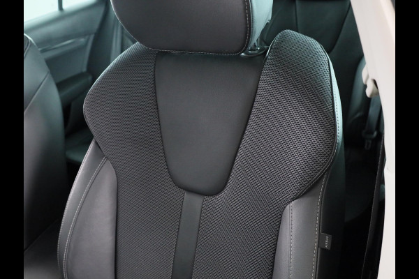 Škoda Octavia Combi 1.4 TSI iV PHEV Style 204 pk Automaat (DSG) | Navigatie | Parkeersensoren (Park assist) | Achteruitrijcamera | Adaptieve cruise control | Autom. airco (3 zones) | Stoelverwarming v/a |