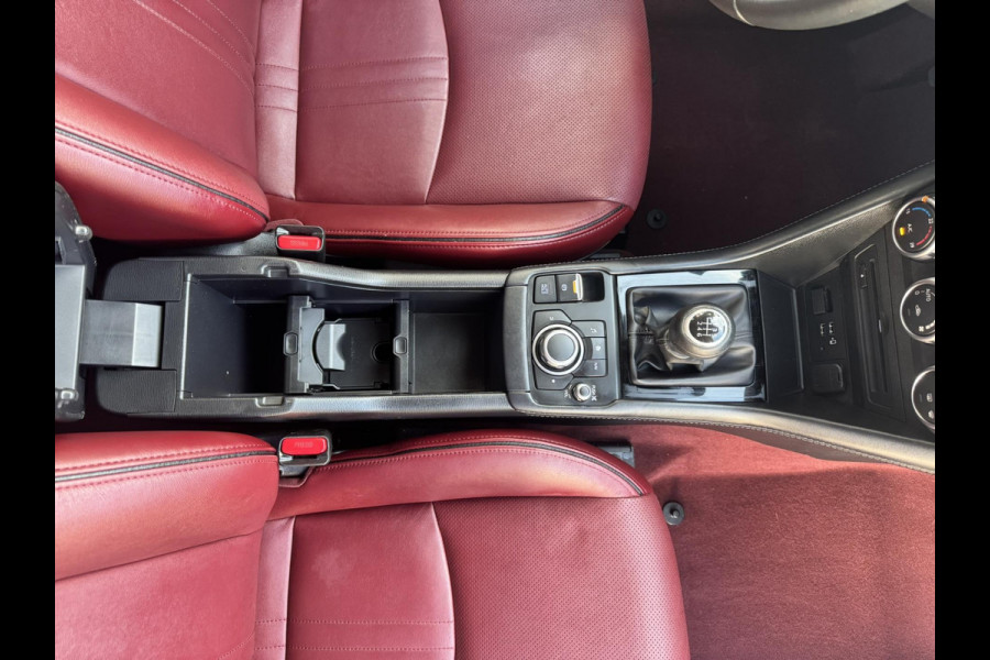 Mazda CX-3 2.0 SkyActiv-G 121 Signature Adaptive cruise Climate control Head-up display 360 camera BOSE Apple Carplay Android Auto