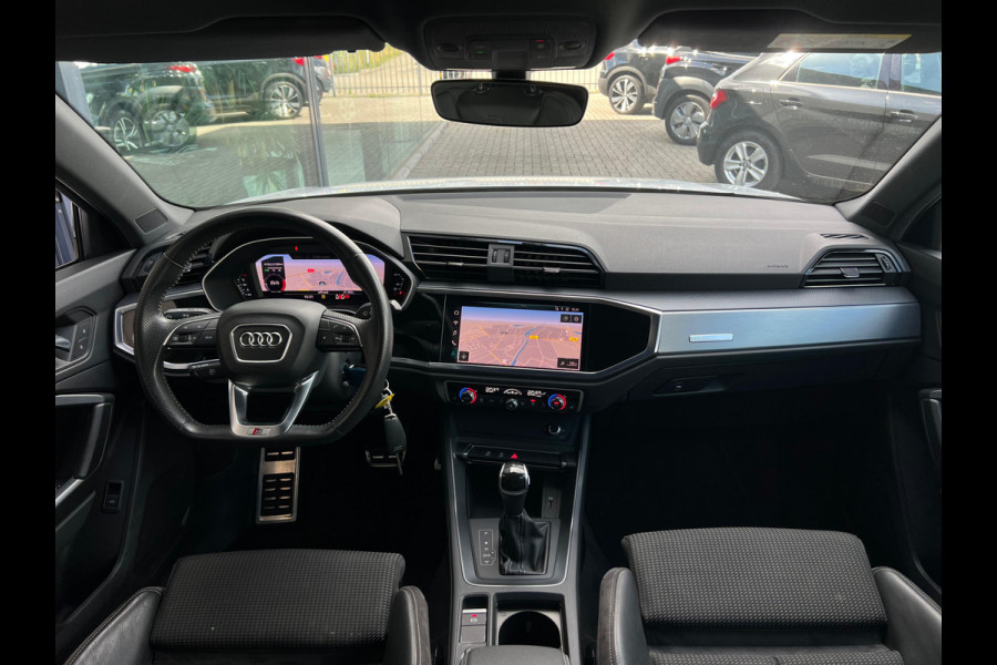 Audi Q3 35 TFSI S Line Pro Line S-LINE | TREKHAAK | 1/2 LEDER