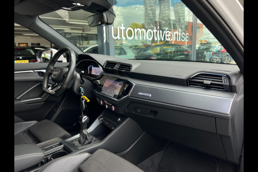Audi Q3 35 TFSI S Line Pro Line S-LINE | TREKHAAK | 1/2 LEDER