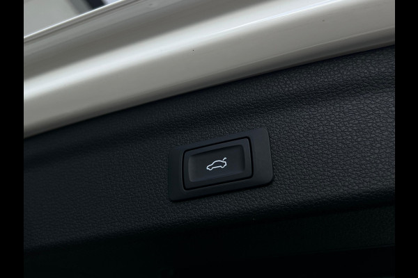 Audi Q3 35 TFSI S Line Pro Line S-LINE | TREKHAAK | 1/2 LEDER