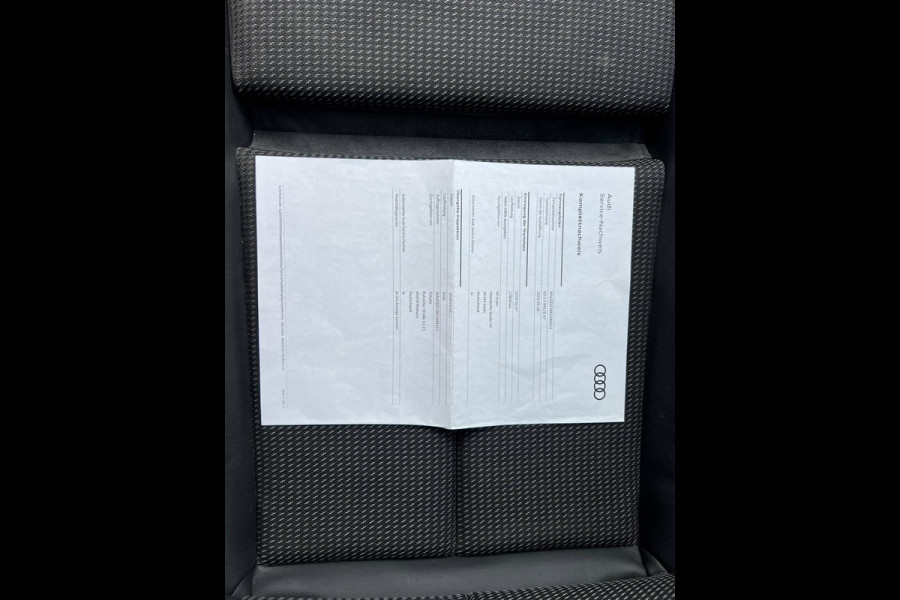 Audi Q3 35 TFSI S Line Pro Line S-LINE | TREKHAAK | 1/2 LEDER