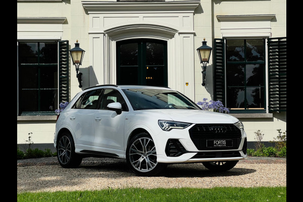 Audi Q3 35 TFSI S Line Pro Line S-LINE | TREKHAAK | 1/2 LEDER