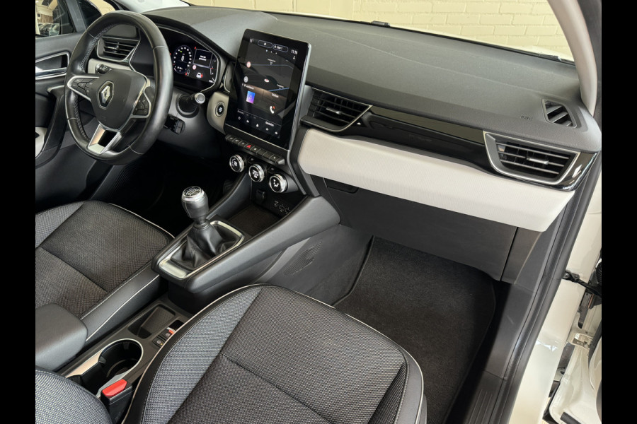 Renault Captur 1.3 TCe 130pk | Intens | Groot navi | 18 inch | Blindspot | Camera | PDC V+A | Cruise Control | 100% onderhouden!