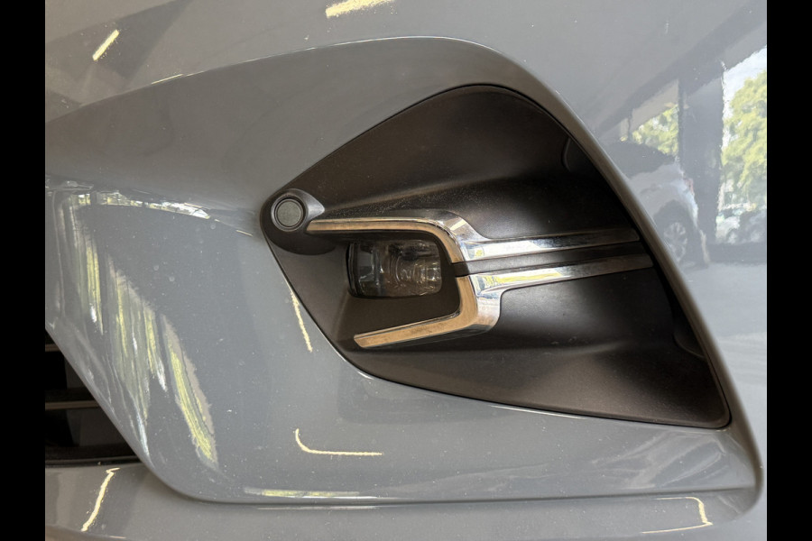 Renault Clio 1.0 TCe 100PK Edition One | VERKOCHT! Groot Navi | Bose | 17 inch | Stoel & stuur verwarming | 100% dealer onderhouden!