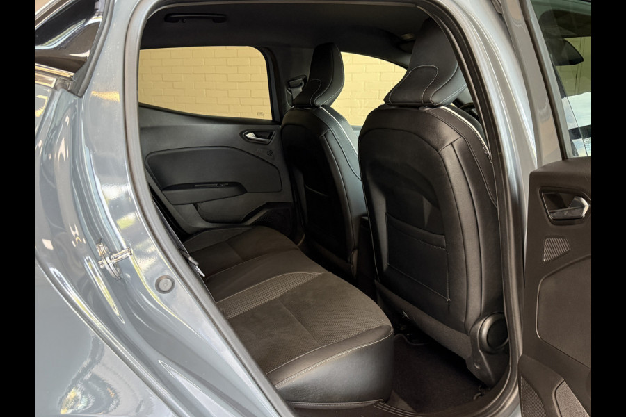 Renault Clio 1.0 TCe 100PK Edition One | VERKOCHT! Groot Navi | Bose | 17 inch | Stoel & stuur verwarming | 100% dealer onderhouden!