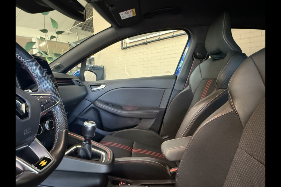 Renault Clio 1.0 TCe 100 R.S. Line | VERKOCHT! Groot Navi | 360 camera | blindspot | 17 " | Led | 100% Onderhouden!