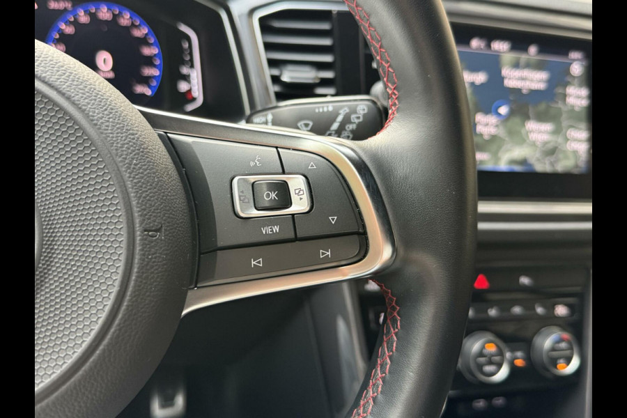 Volkswagen T-Roc 1.5 TSI R-line Automaat | Stoelverwarming | Achteruitrijcamera | Climate control adaptief | Climate control | Keyless entry&star