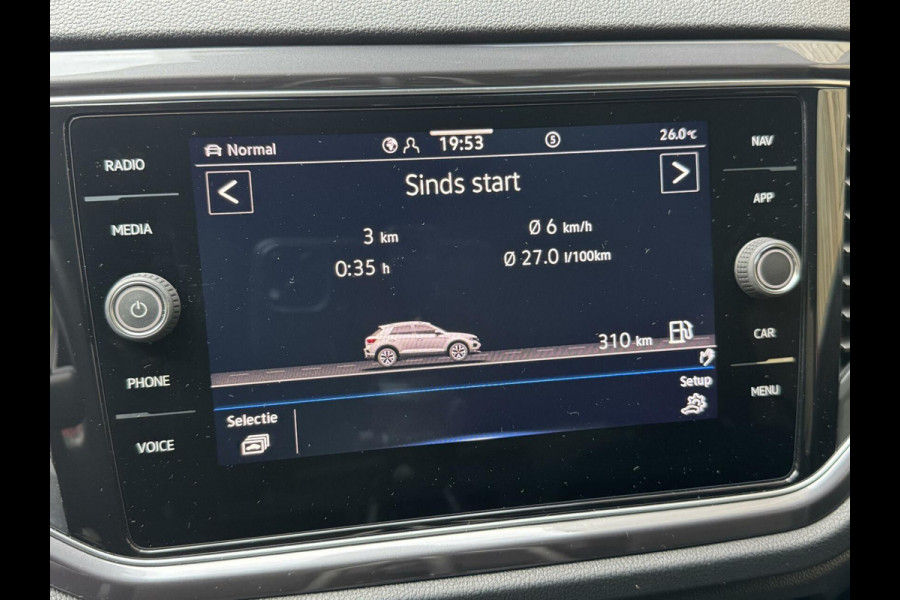 Volkswagen T-Roc 1.5 TSI R-line Automaat | Stoelverwarming | Achteruitrijcamera | Climate control adaptief | Climate control | Keyless entry&star