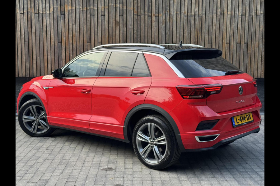 Volkswagen T-Roc 1.5 TSI R-line Automaat | Stoelverwarming | Achteruitrijcamera | Climate control adaptief | Climate control | Keyless entry&star