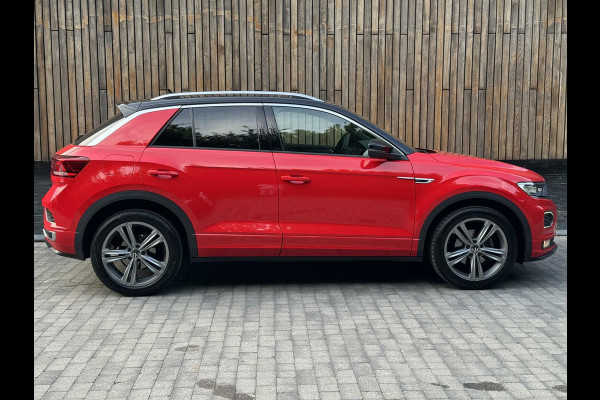 Volkswagen T-Roc 1.5 TSI R-line Automaat | Stoelverwarming | Achteruitrijcamera | Climate control adaptief | Climate control | Keyless entry&star