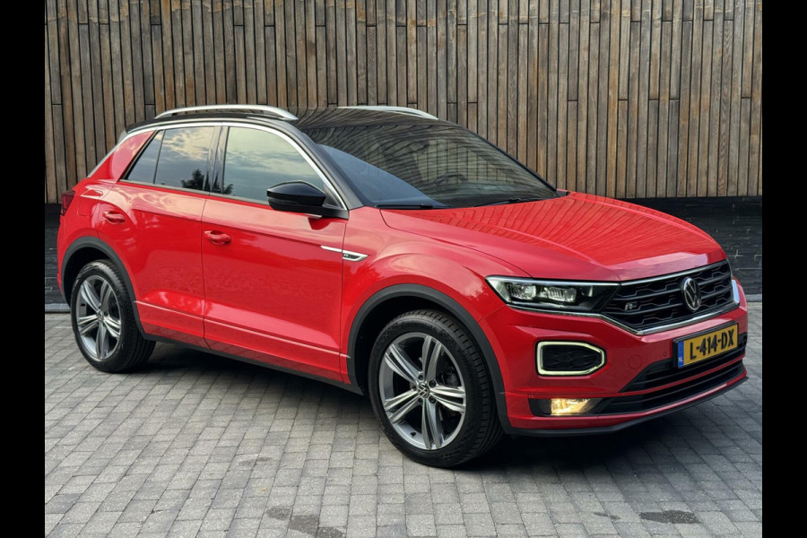 Volkswagen T-Roc 1.5 TSI R-line Automaat | Stoelverwarming | Achteruitrijcamera | Climate control adaptief | Climate control | Keyless entry&star