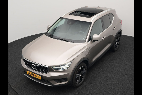 Volvo XC40 T4 Recharge Inscription Plug In Hybrid 211pk PHEV | Panodak | Adaptive Cruise | Pilot Assist | Harman Kardon | Lederen Sportstoelen Verwarmd | Apple Carplay | Camera | Virtual | DAB |