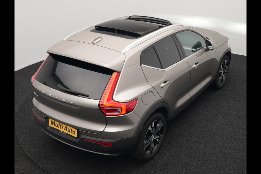 Volvo XC40 T4 Recharge Inscription Plug In Hybrid 211pk PHEV | Panodak | Adaptive Cruise | Pilot Assist | Harman Kardon | Lederen Sportstoelen Verwarmd | Apple Carplay | Camera | Virtual | DAB |