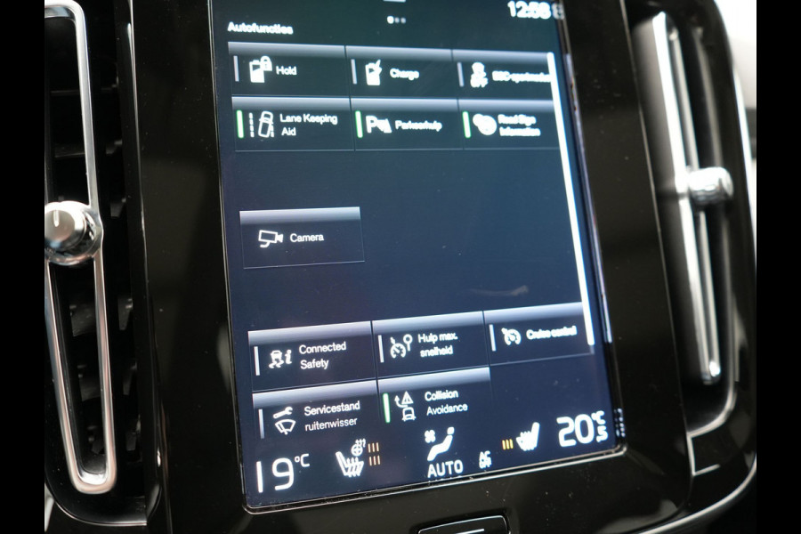 Volvo XC40 T4 Recharge Inscription Plug In Hybrid 211pk PHEV | Panodak | Adaptive Cruise | Pilot Assist | Harman Kardon | Lederen Sportstoelen Verwarmd | Apple Carplay | Camera | Virtual | DAB |