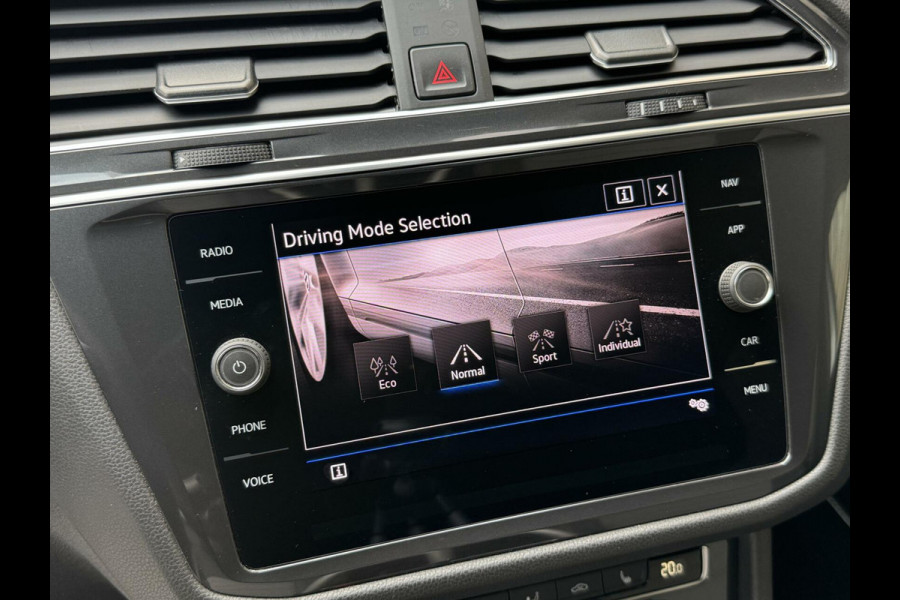 Volkswagen Tiguan Allspace 1.5 TSI R-line Automaat | R-stuur | Navigatiesysteem | Climate control | Cruise control adaptief | R-bekleding | Parkeersensoren