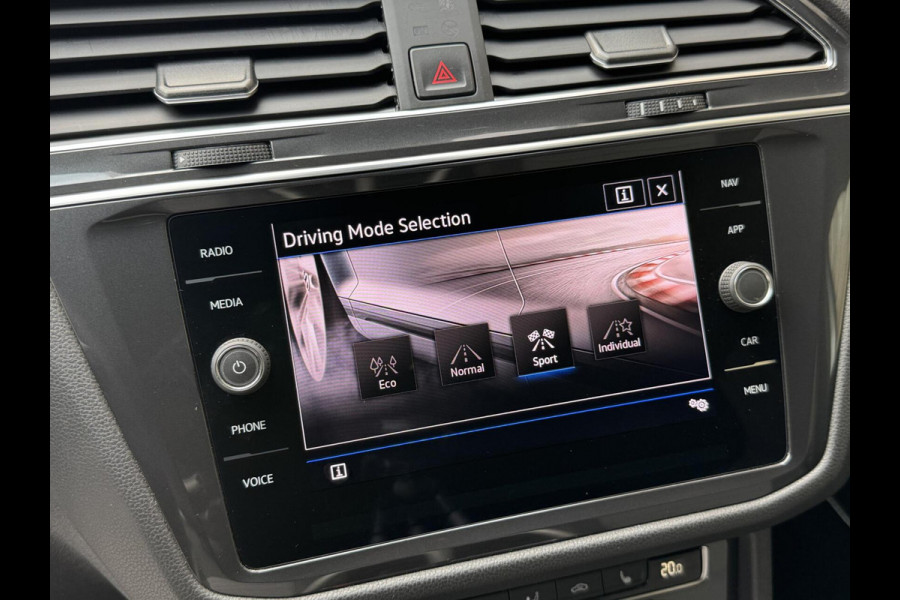 Volkswagen Tiguan Allspace 1.5 TSI R-line Automaat | R-stuur | Navigatiesysteem | Climate control | Cruise control adaptief | R-bekleding | Parkeersensoren