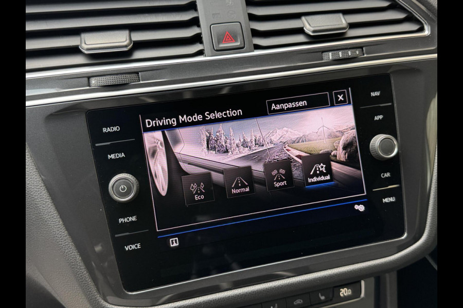 Volkswagen Tiguan Allspace 1.5 TSI R-line Automaat | R-stuur | Navigatiesysteem | Climate control | Cruise control adaptief | R-bekleding | Parkeersensoren