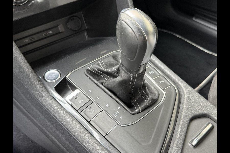 Volkswagen Tiguan Allspace 1.5 TSI R-line Automaat | R-stuur | Navigatiesysteem | Climate control | Cruise control adaptief | R-bekleding | Parkeersensoren