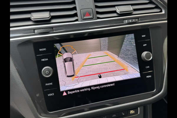 Volkswagen Tiguan Allspace 1.5 TSI R-line Automaat | R-stuur | Navigatiesysteem | Climate control | Cruise control adaptief | R-bekleding | Parkeersensoren