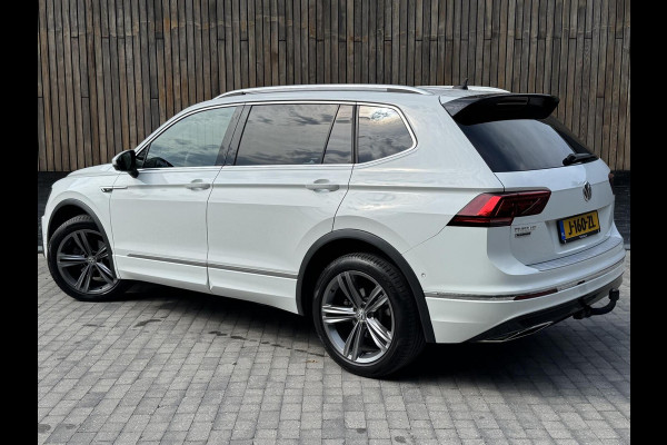 Volkswagen Tiguan Allspace 1.5 TSI R-line Automaat | R-stuur | Navigatiesysteem | Climate control | Cruise control adaptief | R-bekleding | Parkeersensoren