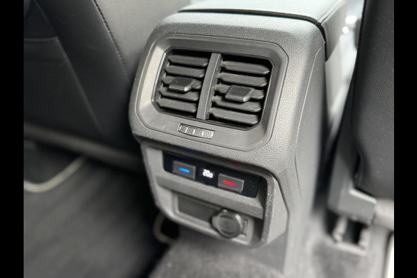 Volkswagen Tiguan Allspace 1.5 TSI R-line Automaat | R-stuur | Navigatiesysteem | Climate control | Cruise control adaptief | R-bekleding | Parkeersensoren