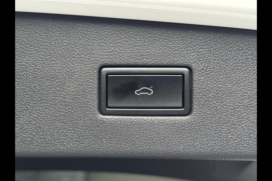Volkswagen Tiguan Allspace 1.5 TSI R-line Automaat | R-stuur | Navigatiesysteem | Climate control | Cruise control adaptief | R-bekleding | Parkeersensoren