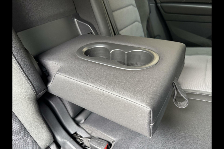Volkswagen Tiguan Allspace 1.5 TSI R-line Automaat | R-stuur | Navigatiesysteem | Climate control | Cruise control adaptief | R-bekleding | Parkeersensoren