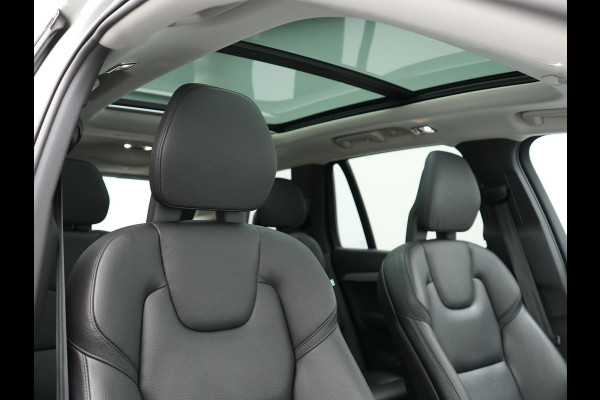 Volvo XC90 T8 Recharge AWD Inscription Plug In Hybrid 394pk 7 Persoons Dealer O.H. PHEV | Panodak | Lederen Sportstoelen Memory | Pilot Assist | Adaptive Cruise | Harman Kardon | Camera | BLIS | Navigatie | Apple Carplay | DAB | Virtual |