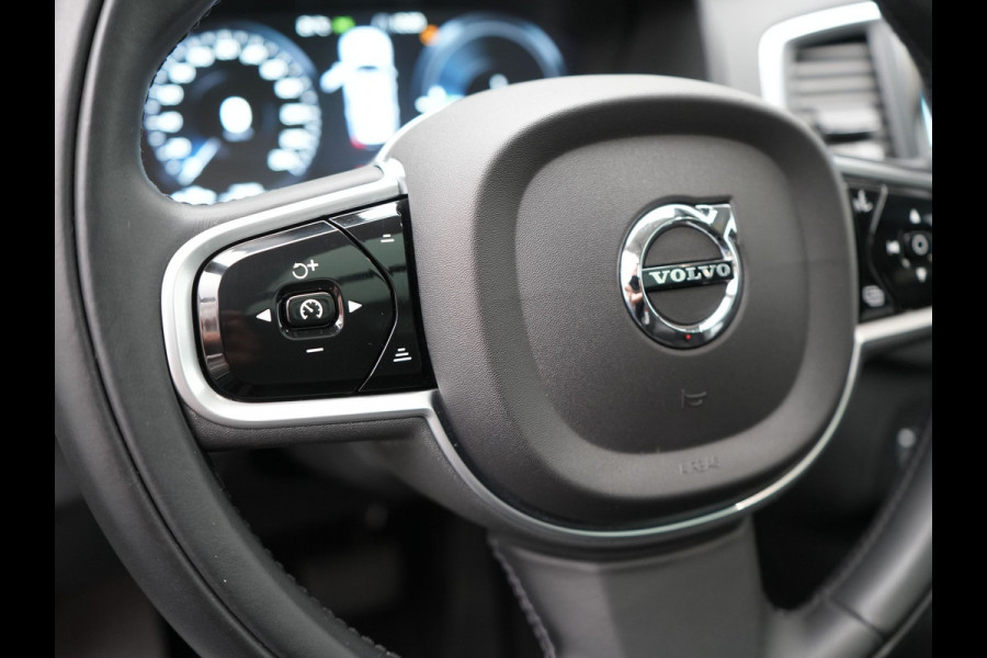 Volvo XC90 T8 Recharge AWD Inscription Plug In Hybrid 394pk 7 Persoons Dealer O.H. PHEV | Panodak | Lederen Sportstoelen Memory | Pilot Assist | Adaptive Cruise | Harman Kardon | Camera | BLIS | Navigatie | Apple Carplay | DAB | Virtual |