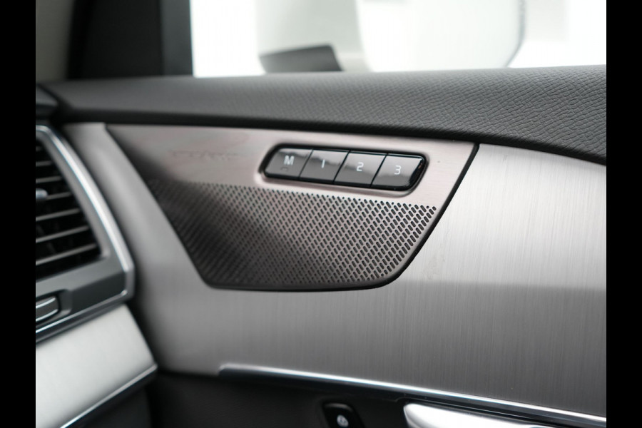 Volvo XC90 T8 Recharge AWD Inscription Plug In Hybrid 394pk 7 Persoons Dealer O.H. PHEV | Panodak | Lederen Sportstoelen Memory | Pilot Assist | Adaptive Cruise | Harman Kardon | Camera | BLIS | Navigatie | Apple Carplay | DAB | Virtual |