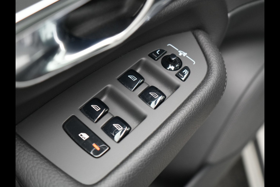 Volvo XC90 T8 Recharge AWD Inscription Plug In Hybrid 394pk 7 Persoons Dealer O.H. PHEV | Panodak | Lederen Sportstoelen Memory | Pilot Assist | Adaptive Cruise | Harman Kardon | Camera | BLIS | Navigatie | Apple Carplay | DAB | Virtual |