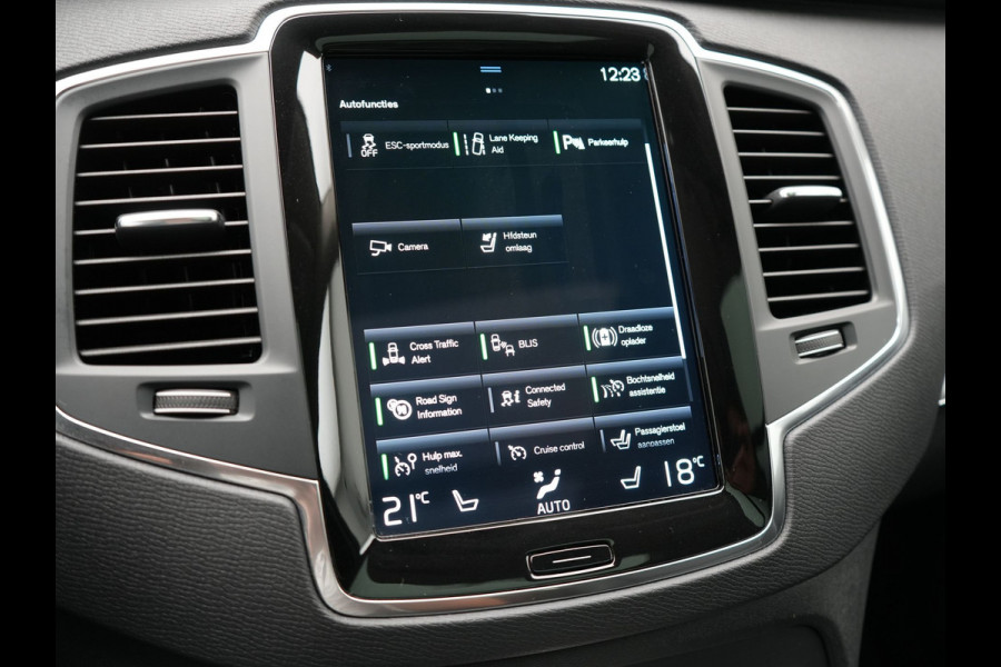 Volvo XC90 T8 Recharge AWD Inscription Plug In Hybrid 394pk 7 Persoons Dealer O.H. PHEV | Panodak | Lederen Sportstoelen Memory | Pilot Assist | Adaptive Cruise | Harman Kardon | Camera | BLIS | Navigatie | Apple Carplay | DAB | Virtual |