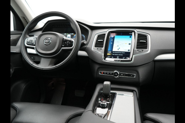 Volvo XC90 T8 Recharge AWD Inscription Plug In Hybrid 394pk 7 Persoons Dealer O.H. PHEV | Panodak | Lederen Sportstoelen Memory | Pilot Assist | Adaptive Cruise | Harman Kardon | Camera | BLIS | Navigatie | Apple Carplay | DAB | Virtual |