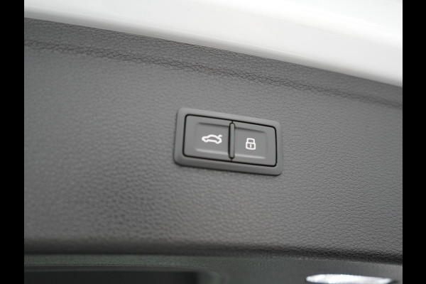 Audi Q5 50 TFSI e Pro Line Quattro Plug In Hybrid 299pk Dealer O.H. PHEV | Alcantara Sportstoelen Memory | Matrix LED Koplampen | Head Up | 360 Camera | Navigatie | Virtual | DAB | L.M. 20" |