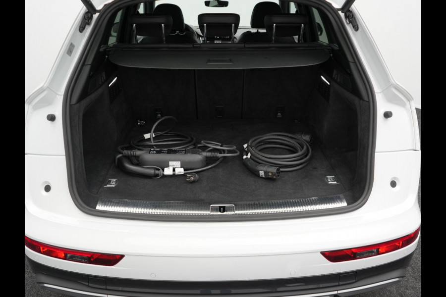 Audi Q5 50 TFSI e Pro Line Quattro Plug In Hybrid 299pk Dealer O.H. PHEV | Alcantara Sportstoelen Memory | Matrix LED Koplampen | Head Up | 360 Camera | Navigatie | Virtual | DAB | L.M. 20" |