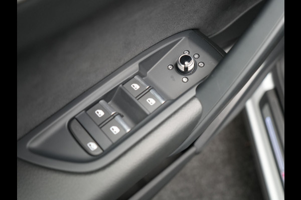 Audi Q5 50 TFSI e Pro Line Quattro Plug In Hybrid 299pk Dealer O.H. PHEV | Alcantara Sportstoelen Memory | Matrix LED Koplampen | Head Up | 360 Camera | Navigatie | Virtual | DAB | L.M. 20" |