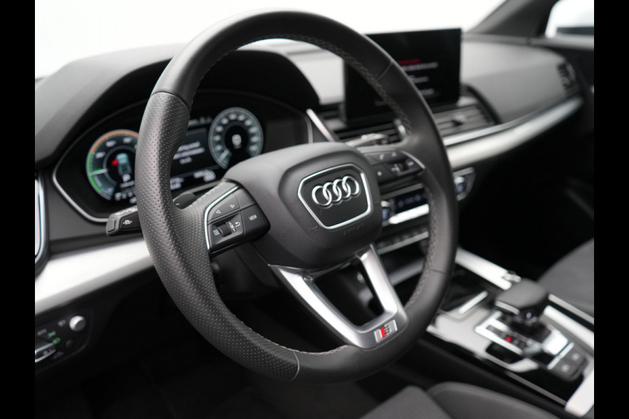 Audi Q5 50 TFSI e Pro Line Quattro Plug In Hybrid 299pk Dealer O.H. PHEV | Alcantara Sportstoelen Memory | Matrix LED Koplampen | Head Up | 360 Camera | Navigatie | Virtual | DAB | L.M. 20" |